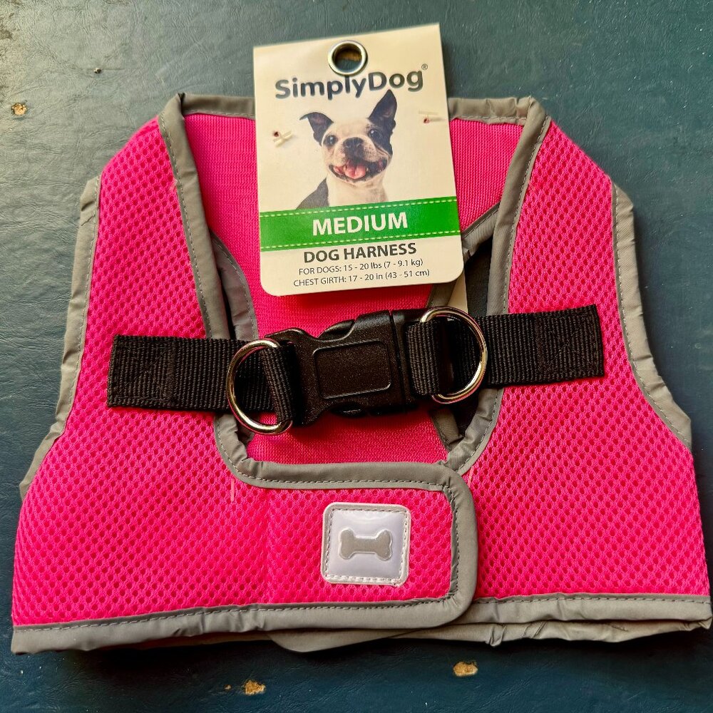 Bundle of two harnesses and one leash for medium size dogs